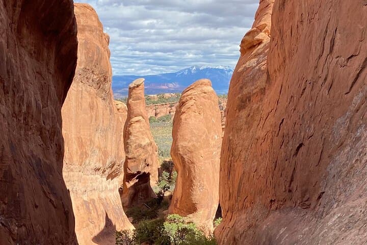 Private Half-Day Adventure at Arches National Park: Guided Tour Essentials photo 3