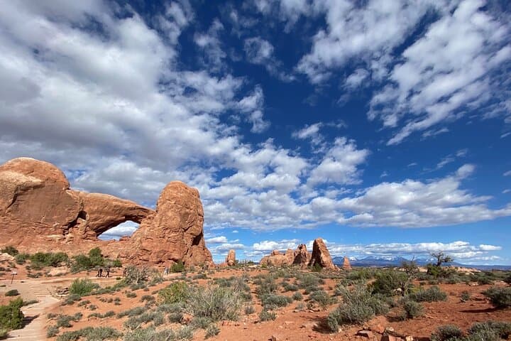 Private Half-Day Adventure at Arches National Park: Guided Tour Essentials photo 4
