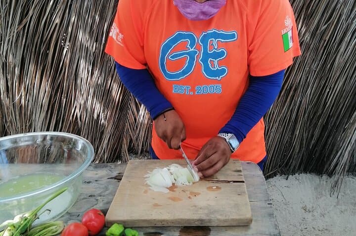 Full-Day Fishing and Snorkeling to Cabo Catoche from Holbox photo 3