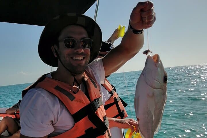 Full-Day Fishing and Snorkeling to Cabo Catoche from Holbox photo 1