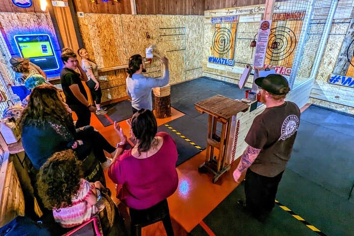 Hatchet Hangout Axe Throwing in Clearwater: 90-Minute Guided Session photo 3