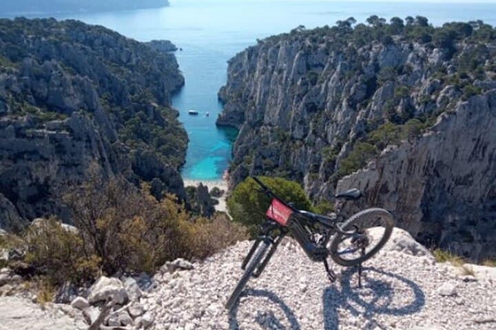 E‑Bike Through the Calanques: Cassis Three‑Calanques Tour