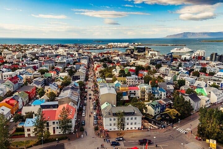 Reykjavik Helicopter Tour and Mount Esja Landing — Sky-High Views of Iceland’s Capital photo 3