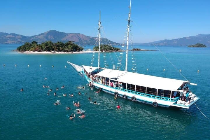 Angra dos Reis Boat Tour with Lunch: Ilha Grande & Lagoa Azul Schooner Cruise photo 5