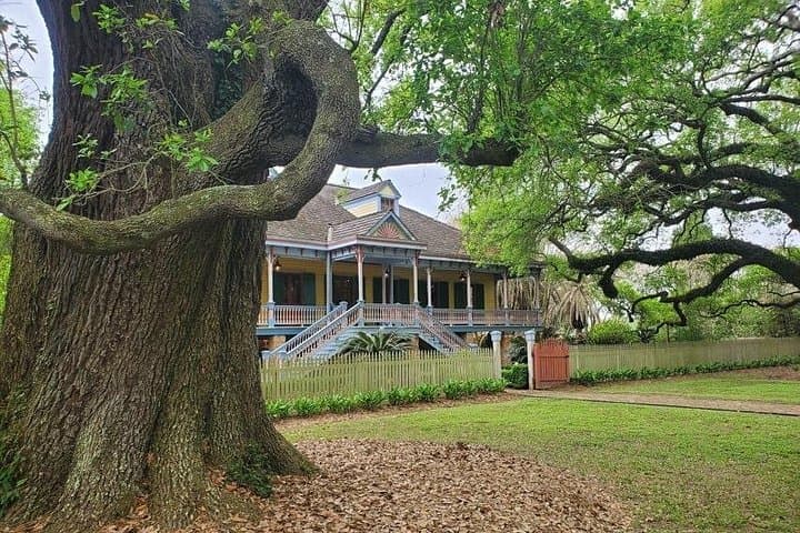 Laura Plantation Tour from New Orleans — Creole History & Guided Plantation Visit photo 1