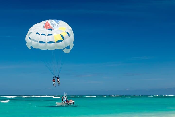 Parasailing Over San Andrés: Soar Above the Seven-Color Sea