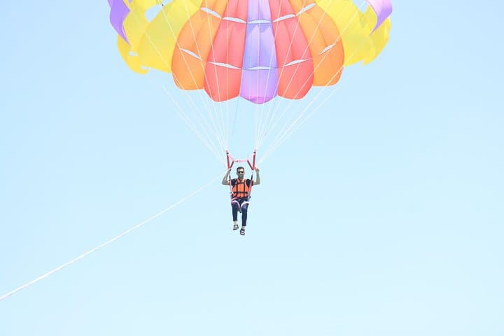 Parasailing Over San Andrés: Soar Above the Seven-Color Sea photo 6
