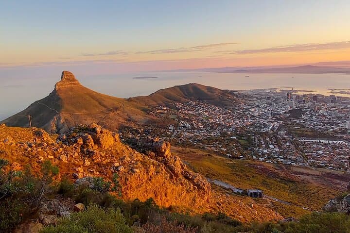 Sunrise Hike: Platteklip Gorge to Table Mountain Summit photo 3