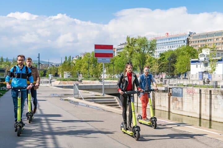 E‑Scooter Tour of Vienna: Donaukanal & Ringstraße Urban Cruise photo 3