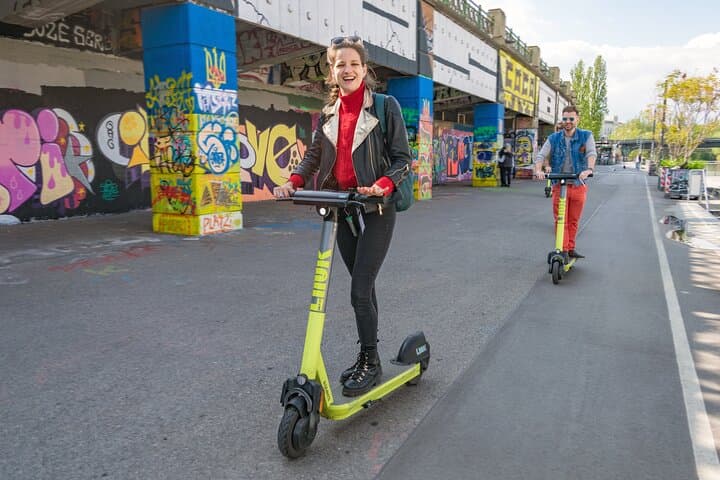 E‑Scooter Tour of Vienna: Donaukanal & Ringstraße Urban Cruise