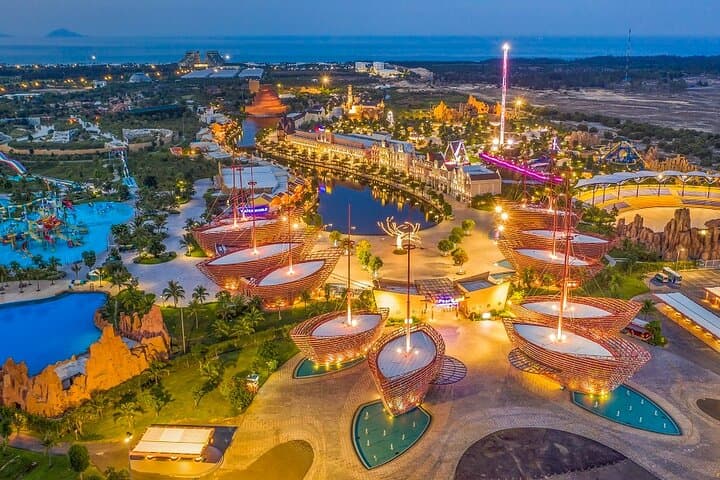 VinWonders Nam Hoi An Full-Day Tour and River Safari from Da Nang