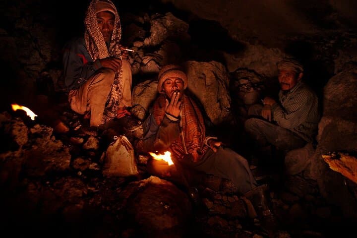 Ijen Crater Midnight Blue Fire Tour: Midnight Hike from Bali to Ijen