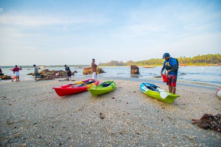 Paddle Dharmadam Island: Ocean Kayaking Near Kannur photo 3