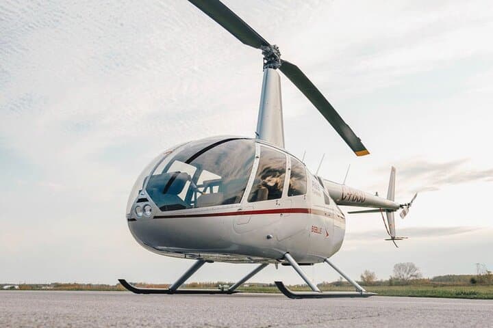 20-Minute Scenic Helicopter Tour Over Collingwood & Blue Mountain