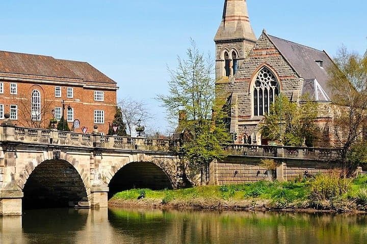 Walk in Darwin's Footsteps: Self-Guided Audio Tour of Shrewsbury