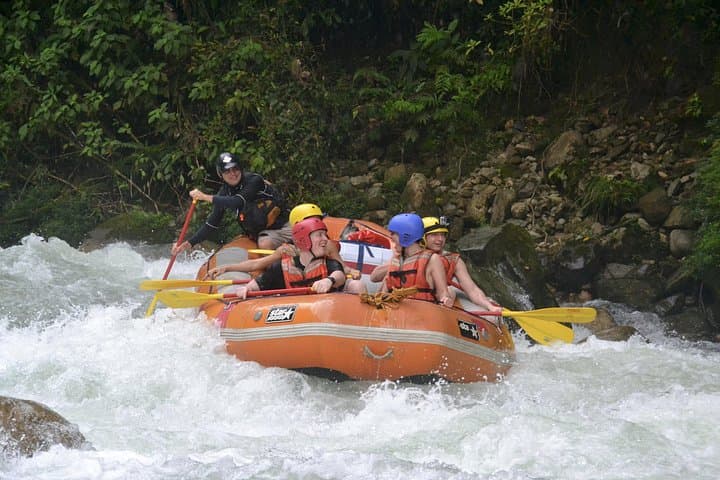 Full-Day Class IV Rafting on the Jondachi & Hollin Rivers — Tena, Ecuador photo 1