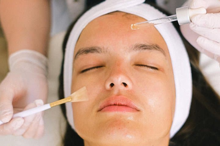 Tropical Glow Massage & Facial Combo in Honolulu — 90-Min Spa Escape with Kopari Coconut photo 2