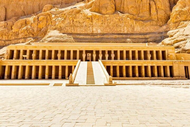 5-Day Egypt Highlights: Cairo, Nile Cruise, Abu Simbel & Luxor Balloon photo 4