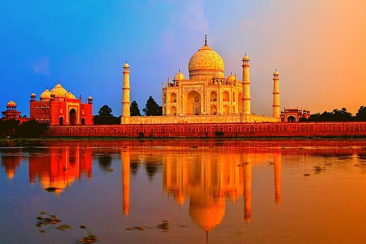 Golden Triangle India: Agra, Jaipur & Varanasi Guided Tour from Mumbai