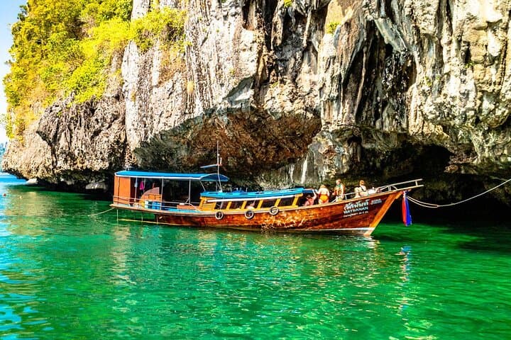 Private Lanta 4-Islands Longtail Boat Tour: Emerald Cave & Snorkeling from Ko Lanta photo 1