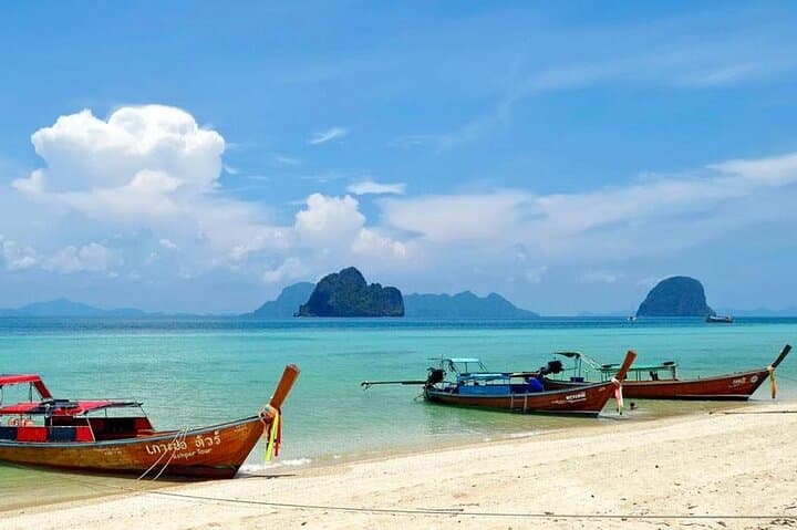 Private Lanta 4-Islands Longtail Boat Tour: Emerald Cave & Snorkeling from Ko Lanta photo 2