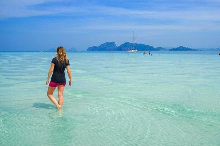 Private Lanta 4-Islands Longtail Boat Tour: Emerald Cave & Snorkeling from Ko Lanta photo 4