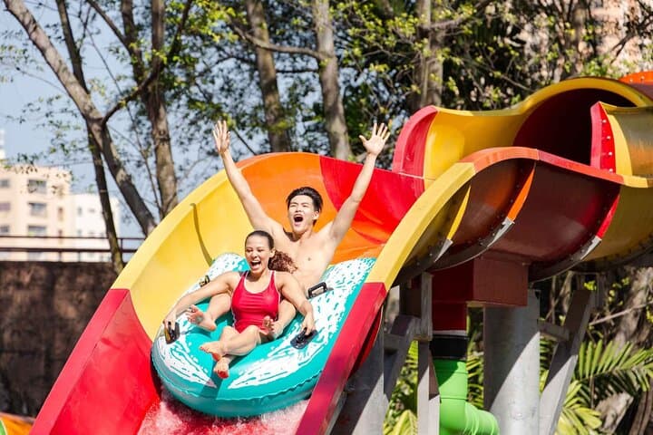 Sunway Lagoon 6‑Park Pass: Splash, Screams and Wildlife in Petaling Jaya photo 3