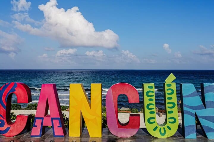 Half-Day Private Cancun City Tour: El Meco, Museo Maya & Playa Delfines photo 4