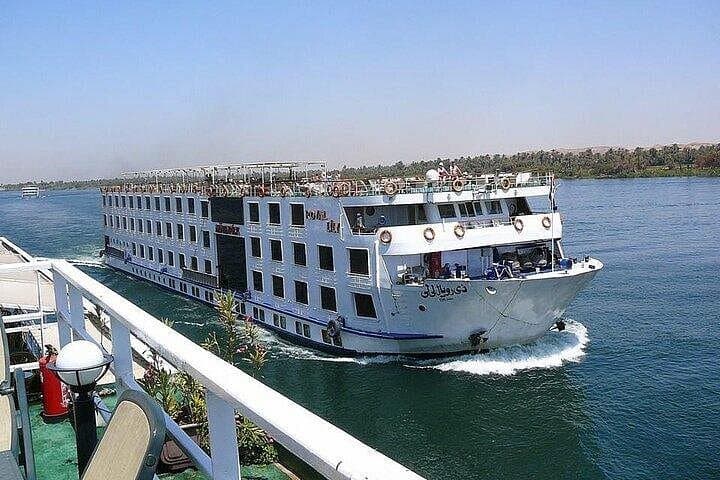 Luxor to Aswan: 3-Night Private Nile Cruise with Hot-Air Balloon photo 1