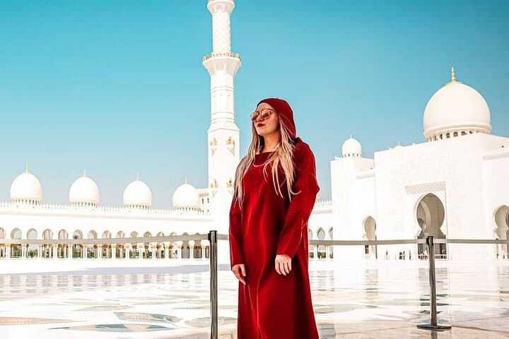 Abu Dhabi Day Trip: Sheikh Zayed Grand Mosque and Ferrari World from Dubai photo 5