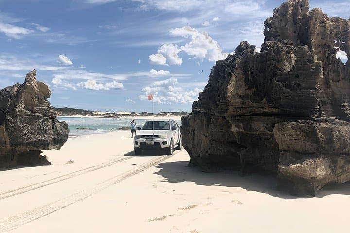 Robe & Beachport 4x4 Tag-Along Beach Tour — Dunes, Lagoons and Coastal Cliffs