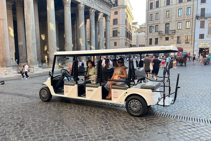 glide-through-rome-private-golf-cart-tour-colosseum-pantheon photo 3