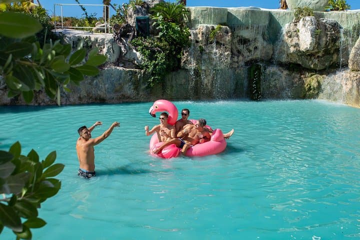 Maroca Club Punta Cana: Cenote Nightclub & Open-Bar Nightlife photo 4