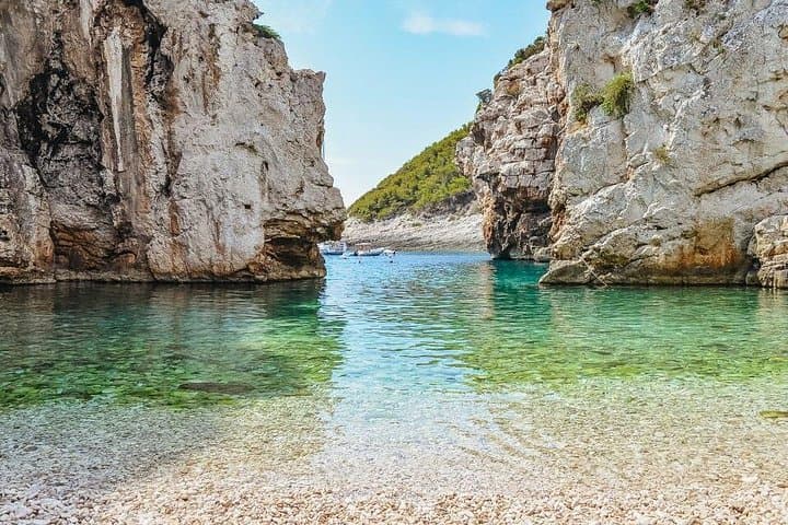 Speedboat Day Trip to Blue Cave, Green Cave & Pakleni Islands from Hvar photo 5