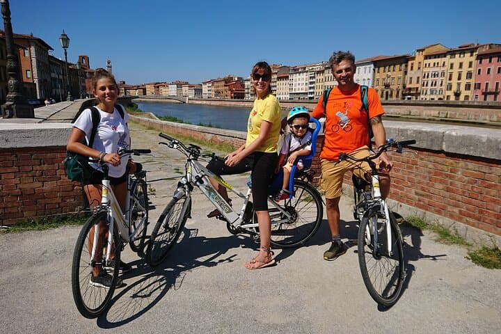 Pisa E-Bike Self-Guided Tour: Leaning Tower, Arno & Hidden Murals photo 4