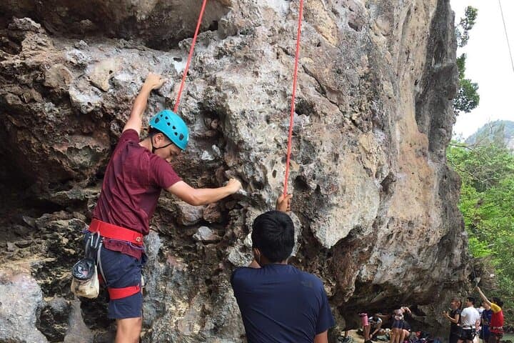 Railay Beach Half-Day Rock Climb with Local Guides photo 3