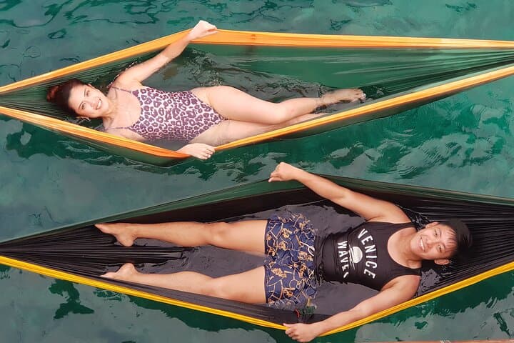 Boracay Sunset Cruise: White Beach Evening Cruise with Snorkel & Paddleboard photo 4