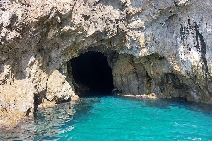Private Amalfi Coast Boat Tour: Hidden Coves, Ravello Views & Swim Stops photo 4