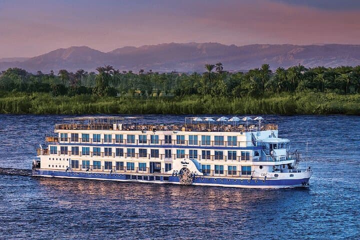 Five-Day Luxor to Aswan Nile Cruise with Hot Air Balloon Sunrise