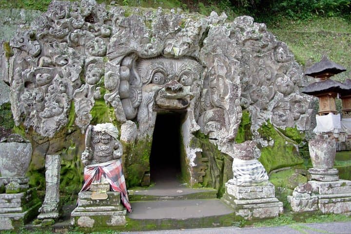 Full-Day Bali Cultural & Scenic Introduction: Ubud, Goa Gajah, Kintamani & Tegalalang photo 1
