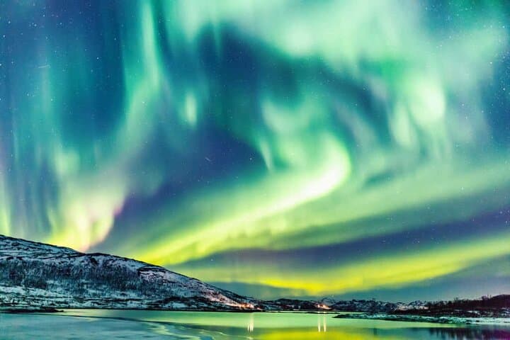 Tromsø Northern Lights Tour: Small-Group Aurora Chase with Bonfire photo 5