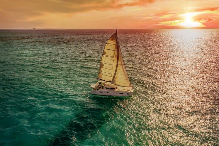 Isla Mujeres Catamaran: All-Inclusive Day Cruise from Cancun photo 5