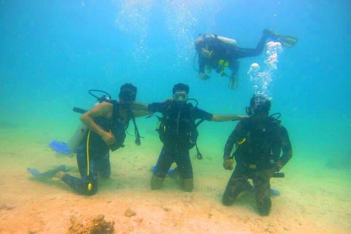 Fujairah Scuba Diving Day Trip from Dubai — Coral Reefs, Turtles & Two Dives photo 3