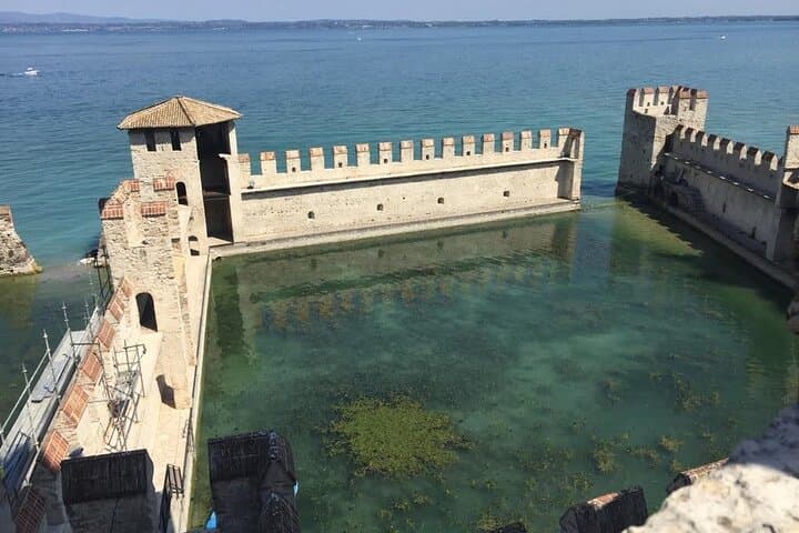 Lake Garda Boat Cruise to Sirmione: 4-Hour Guided Trip from Garda & Bardolino photo 4