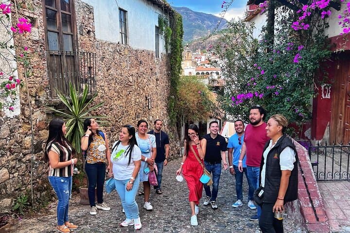 Cuernavaca and Taxco day trip from Mexico City — colonial silver town & spring city