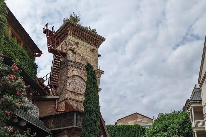 Tbilisi Old Town Walking Tour with Cable Car & Wine Tasting photo 4