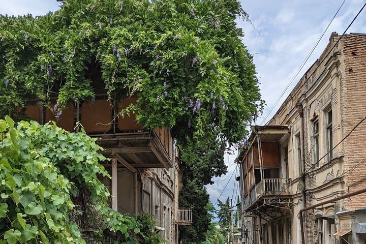 Tbilisi Old Town Walking Tour with Cable Car & Wine Tasting photo 5