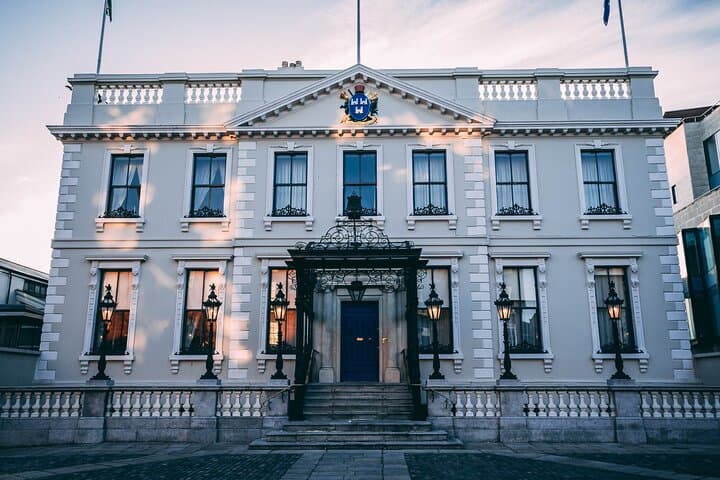 Interactive Treasure Hunt in Dublin: Self-Guided Riddle Walking Tour photo 3