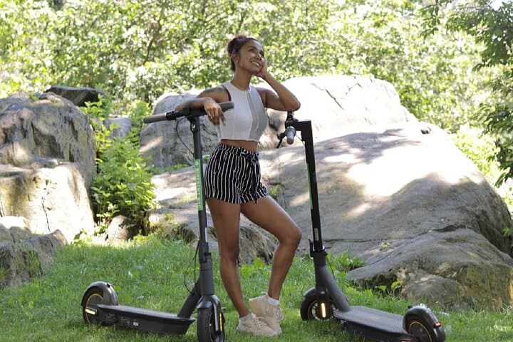 Central Park Electric Scooter Tour in Spanish — Fast-Paced Highlights & Local Tips photo 3