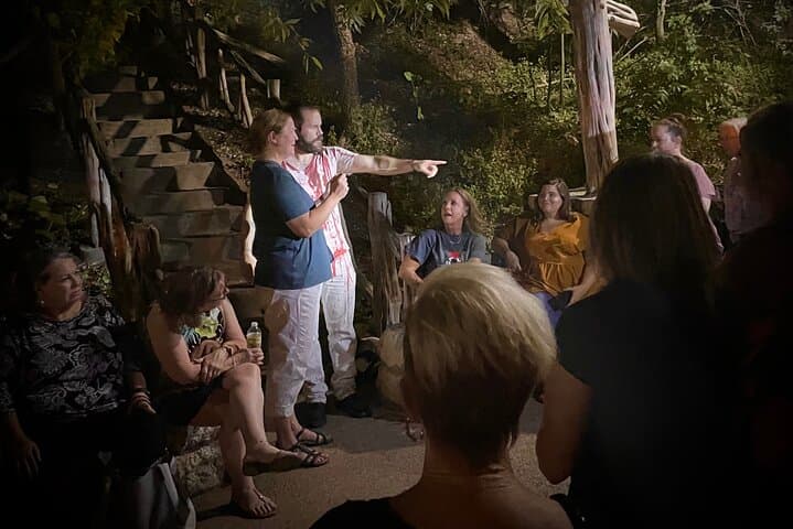 Waco Ghost Tour: Haunts & Legends Mobile Night Walk photo 6
